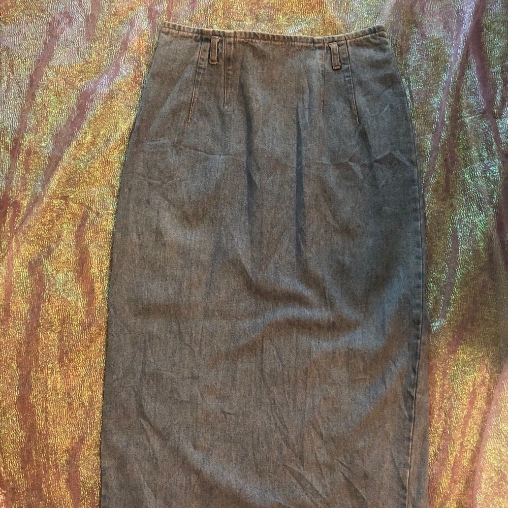 🚨🚨🚨Vintage Denim Midi Skirt